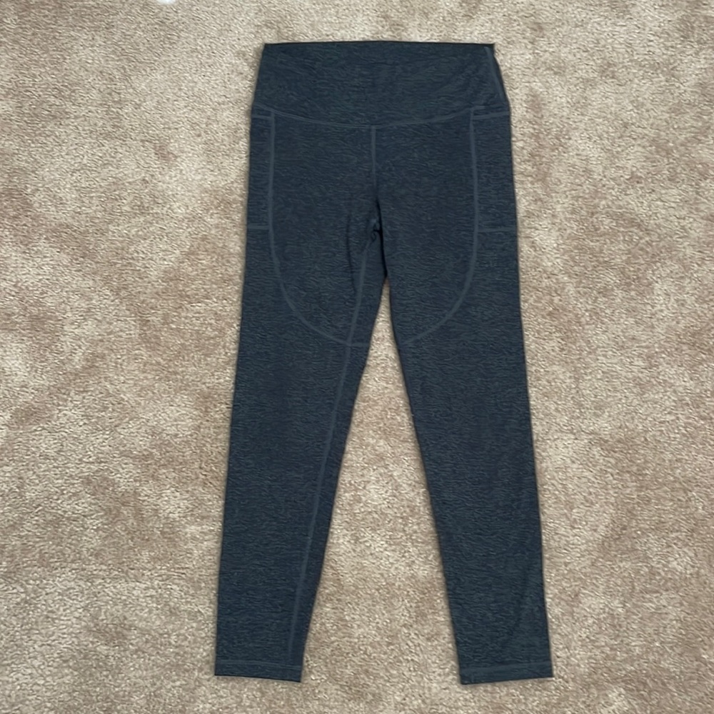 Vuori Dark Heather Grey Workout Leggings/Pants with Pockets sz Small